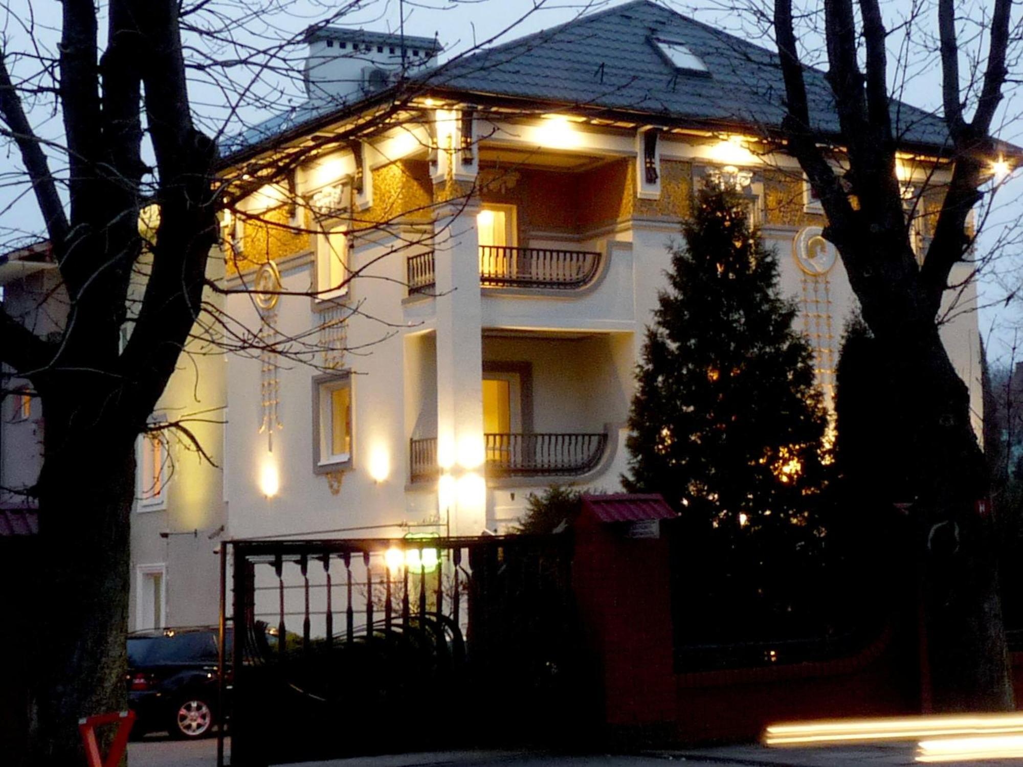 Apartment Eney Lviv Ngoại thất bức ảnh