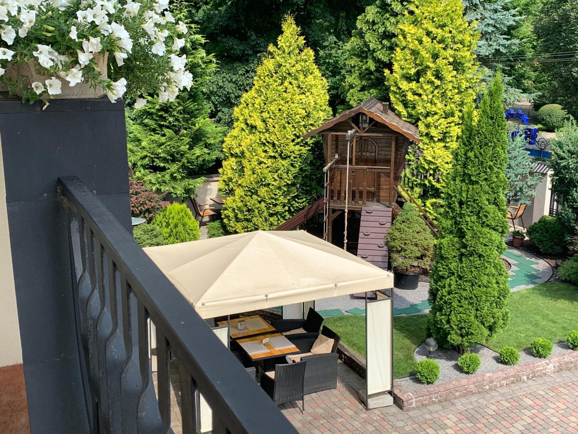 Apartment Eney Lviv Ngoại thất bức ảnh